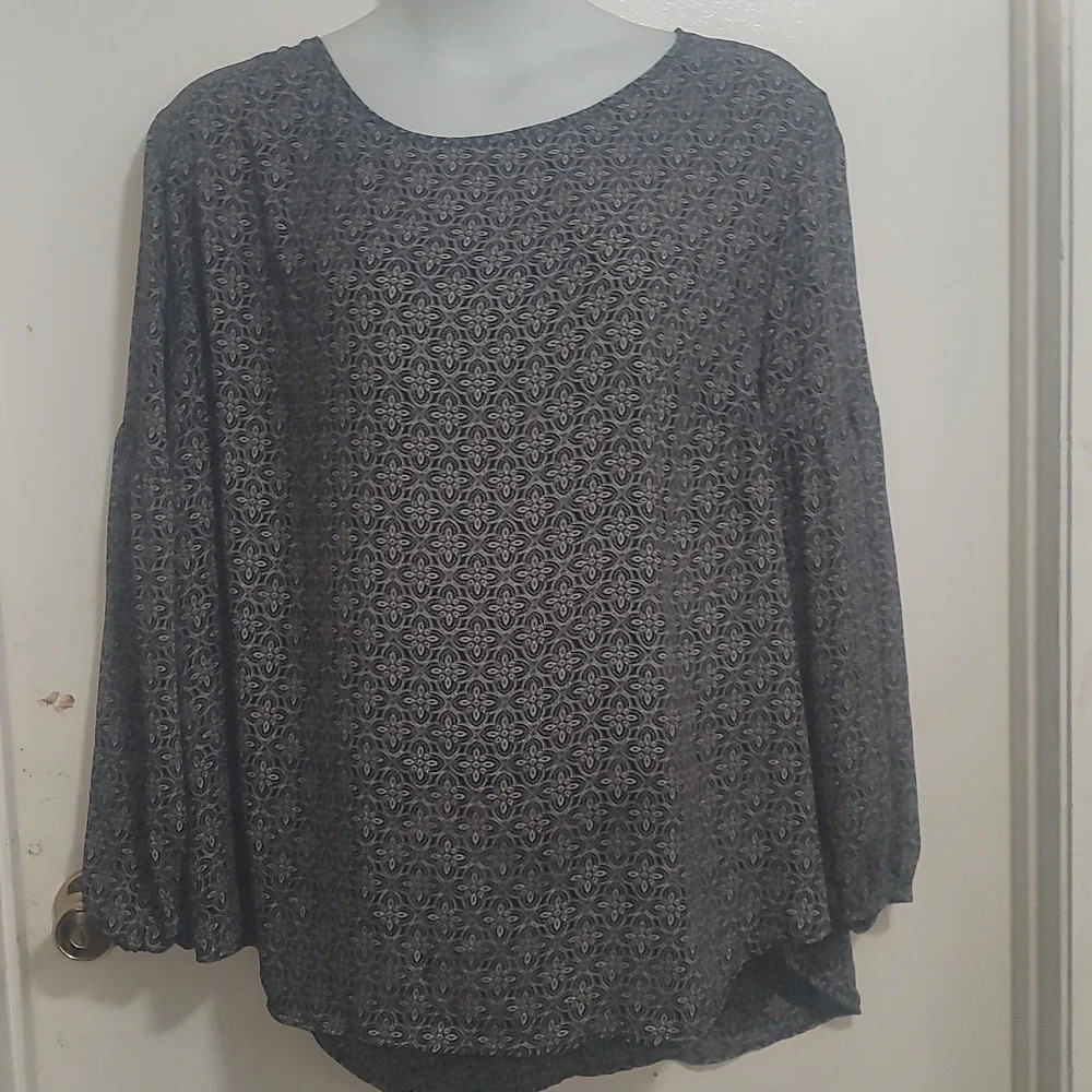 Ava & Viv plus size 3x long sleeve floral medallion print blouse top black white